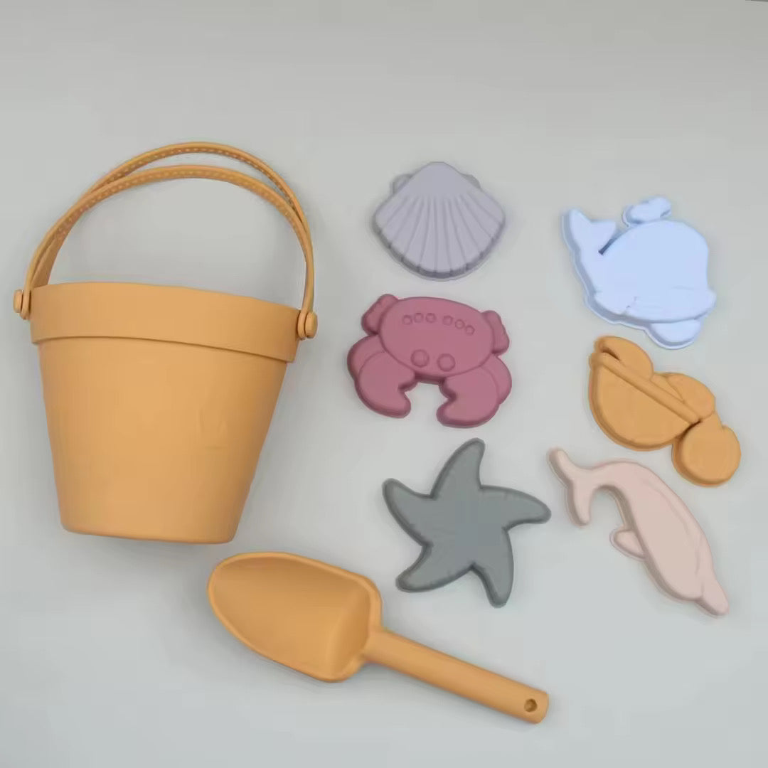 Silicone Bucket and Spades with six shape moulds