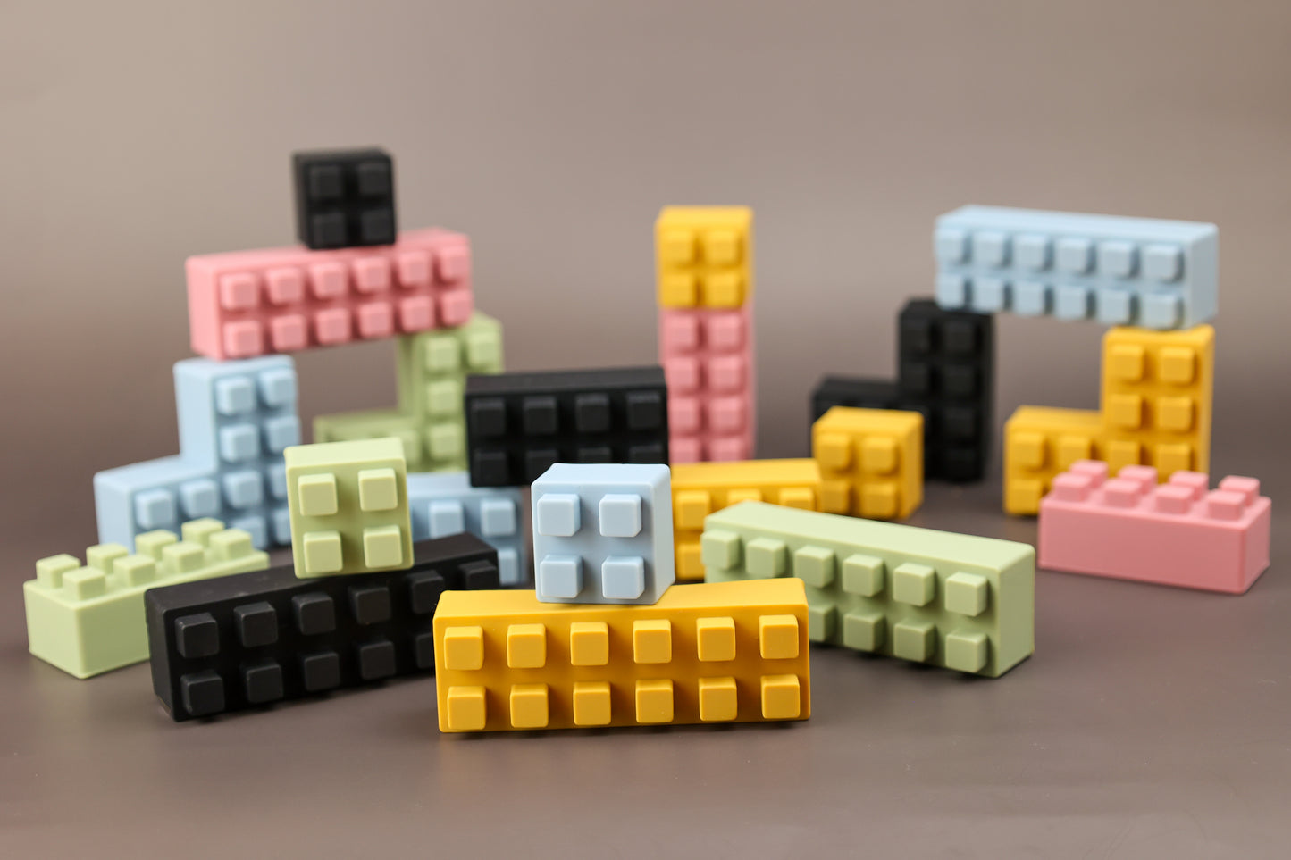 20 Piece Silicone Bricks