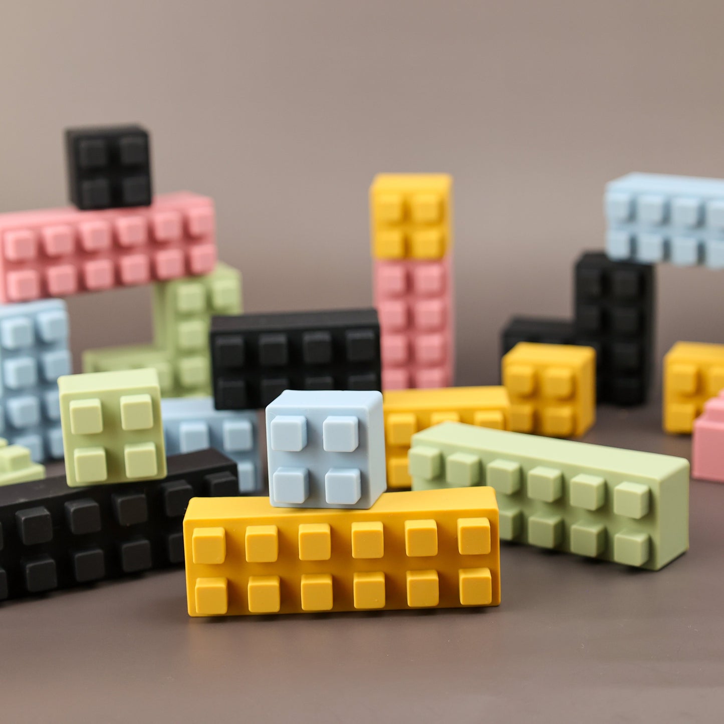 20 Piece Silicone Bricks