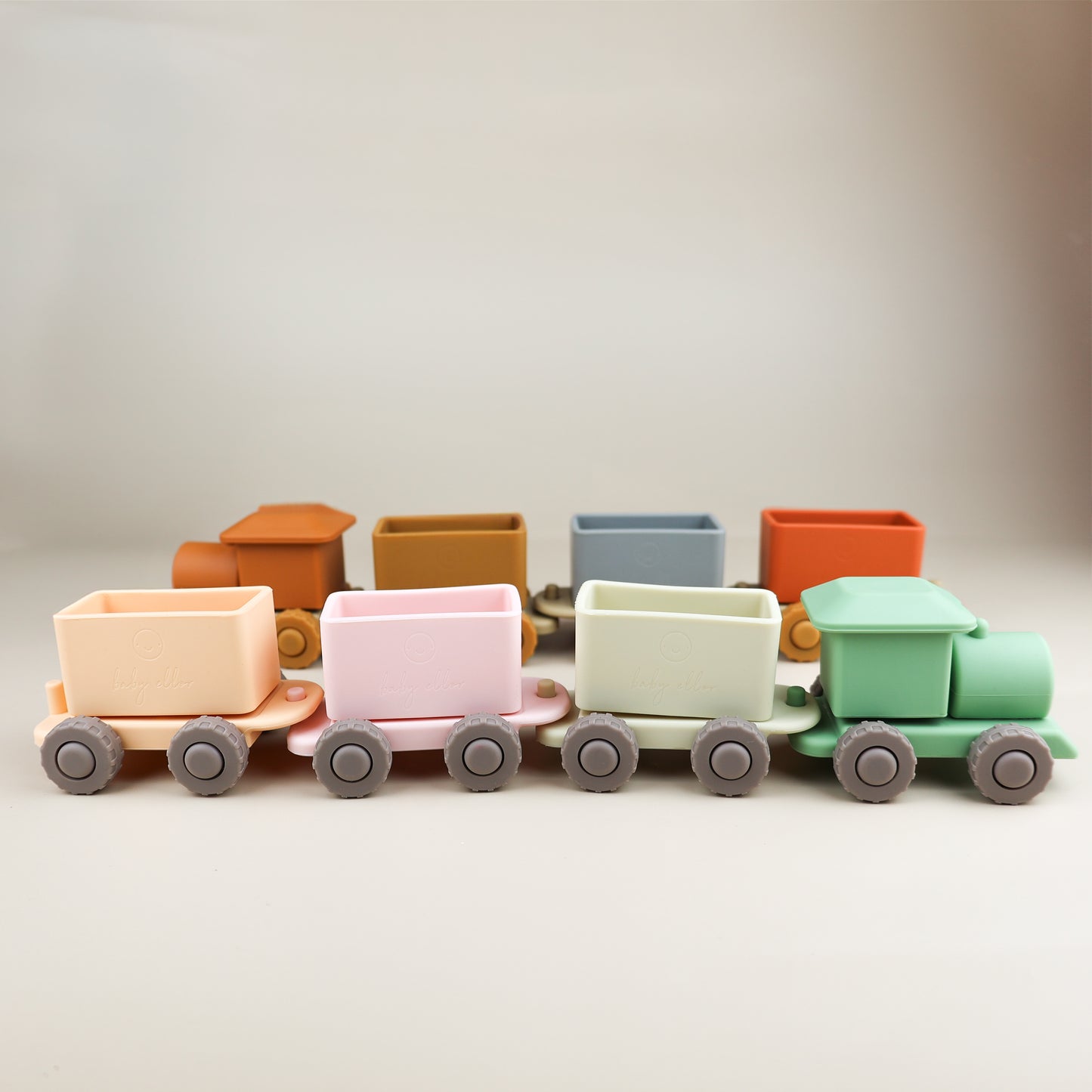 Silicone Train & Carriage Set – Food-Grade Silicone Linking Train for Toddlers (18m+)