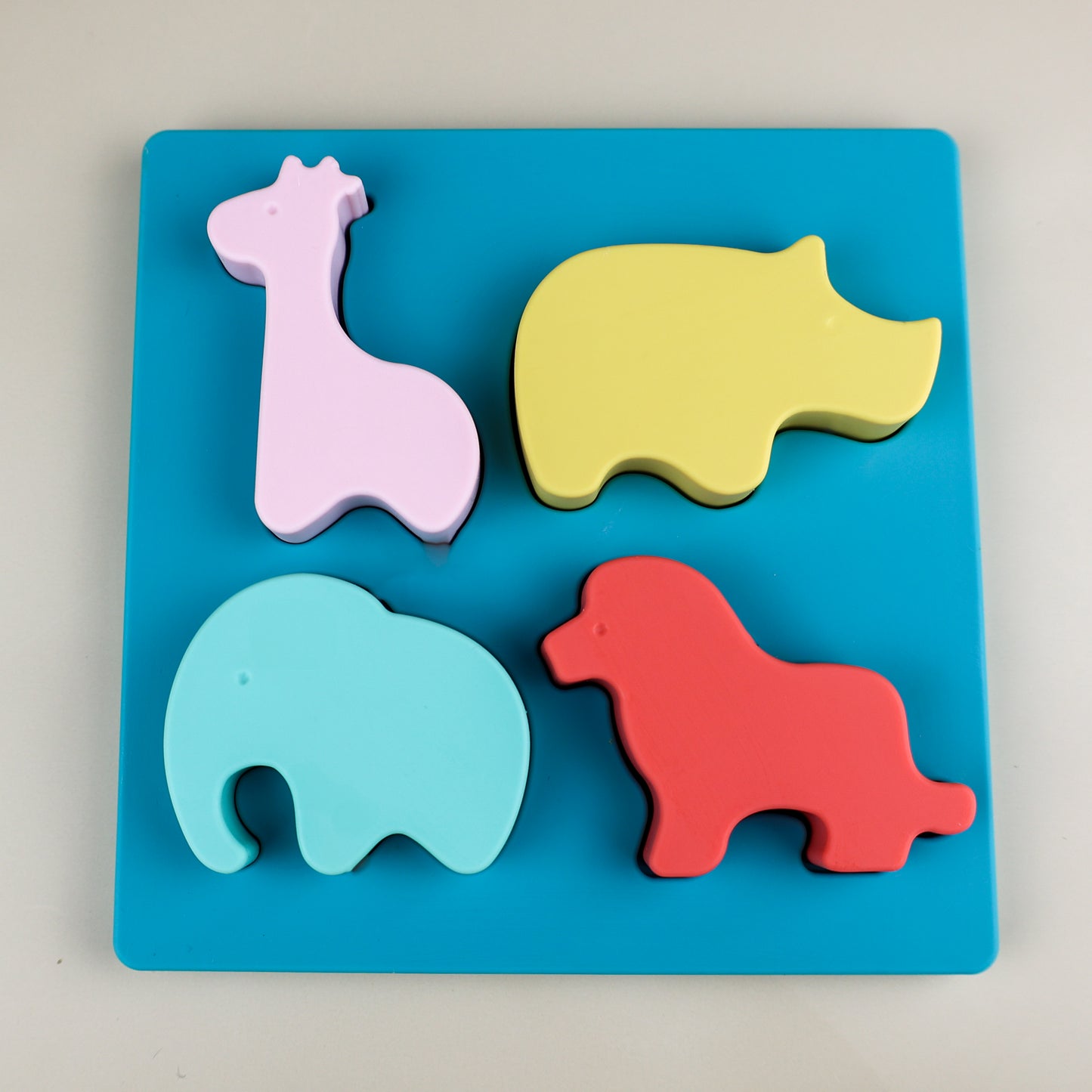 Silicone Safari Shape Puzzle – Food-Grade Silicone Safari Animals & Base (4-Piece Set)