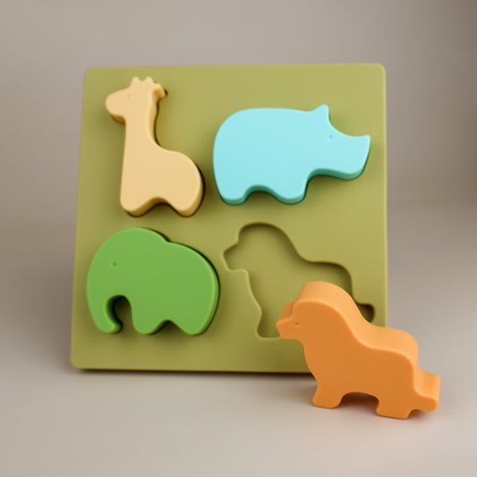 Silicone Safari Shape Puzzle – Food-Grade Silicone Safari Animals & Base (4-Piece Set)