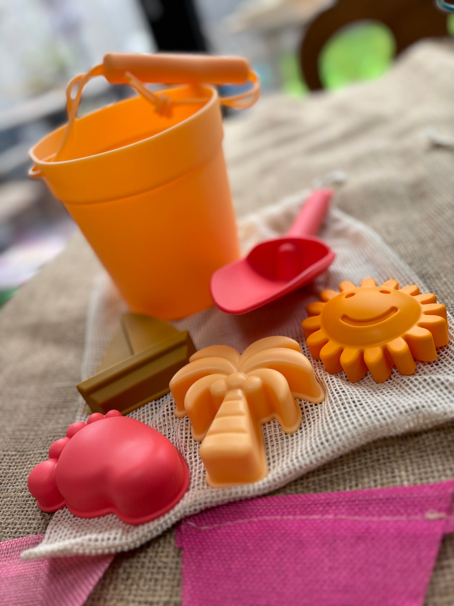 Silicone Bucket and Spades with four shape moulds